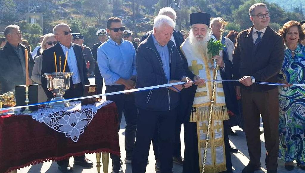 Τον-Αγιασμό-εγκαινίων-του-νέου-Αλιευτικού-Καταφυγίου-Σάμου-τέλεσε-ο-Μητροπολίτης-Ευσέβιος