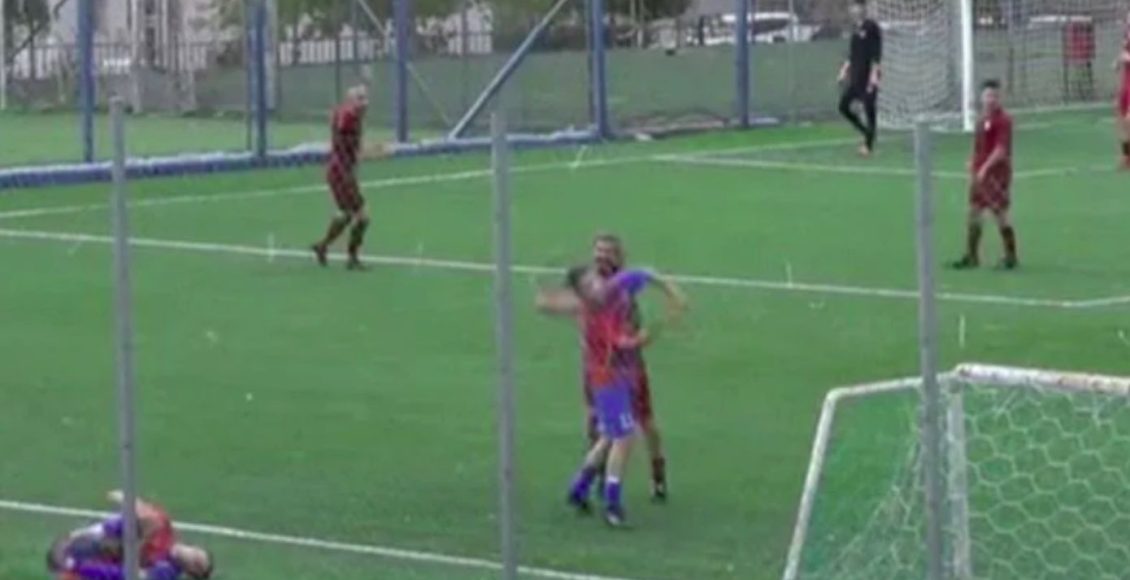 Χαμός-στην-ΕΠΣΑ:-Παίκτης-αποβλήθηκε-για-κλωτσιά-και-γροθιά-σε-αντιπάλους