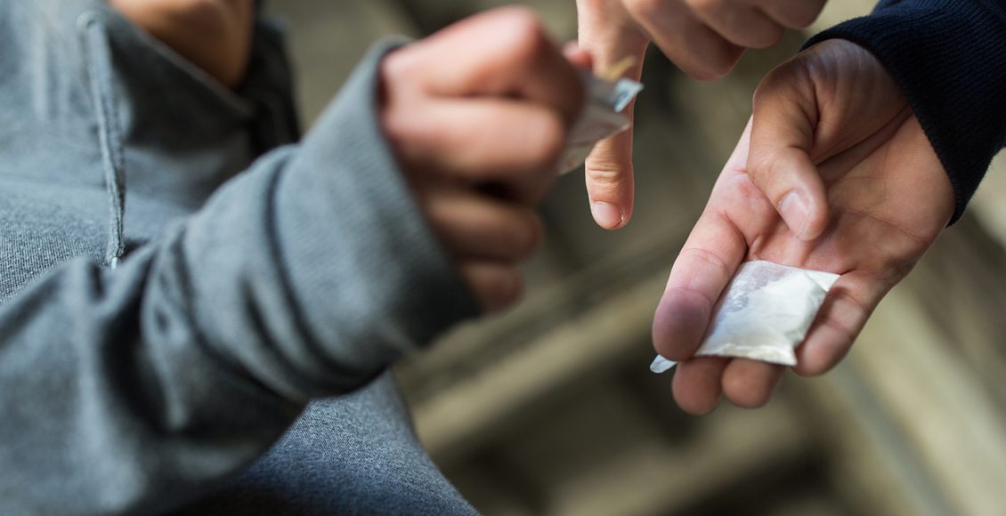 Πειραιάς:-Εξαρθρώθηκε-κύκλωμα-διακίνησης-ναρκωτικών-–-Τρεις-συλλήψεις