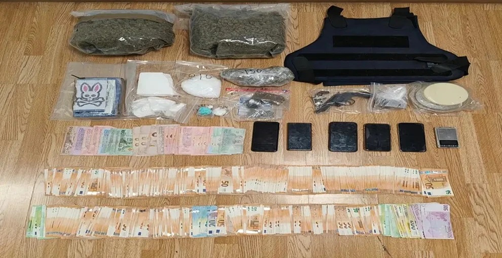 Εξαρθρώθηκε-κύκλωμα-διακίνησης-ναρκωτικών-στον-Πειραιά-–-Τρεις-συλλήψεις