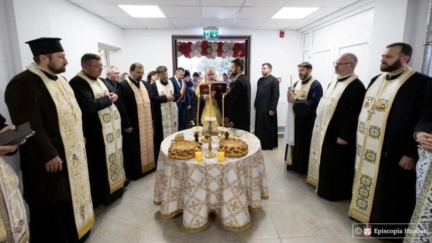Ο-Επίσκοπος-Χουσίου-Ιγνάτιος-εγκαινίασε-ένα-νέο-κοινωνικό-κέντρο-αφιερωμένο-στους-ηλικιωμένους
