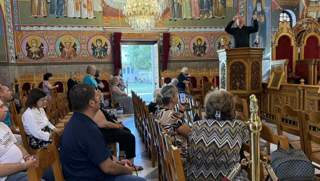 Βόλος:-2η-Θεία-Λειτουργία-στην-Νοηματική-γλώσσα