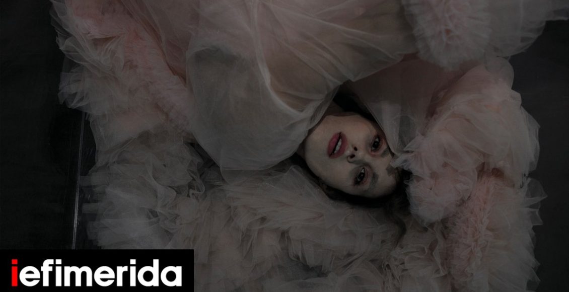 Η-πολυαναμενόμενη-παράταση-«dracula»-στο-θέατρο-Πόρτα,-σκοτεινή-με-μυστήριο-Δείτε-φωτογραφίες-και-βίντεο