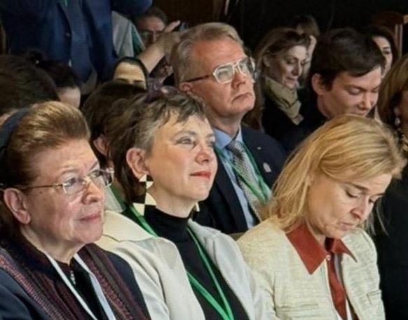 Λίνα-Μενδώνη:-«Είμαστε-υπερήφανοι-για-την-ελληνική-γλώσσα…-Είμαστε-οι-θεματοφύλακες-της-οικουμενικής-της-απήχησης»