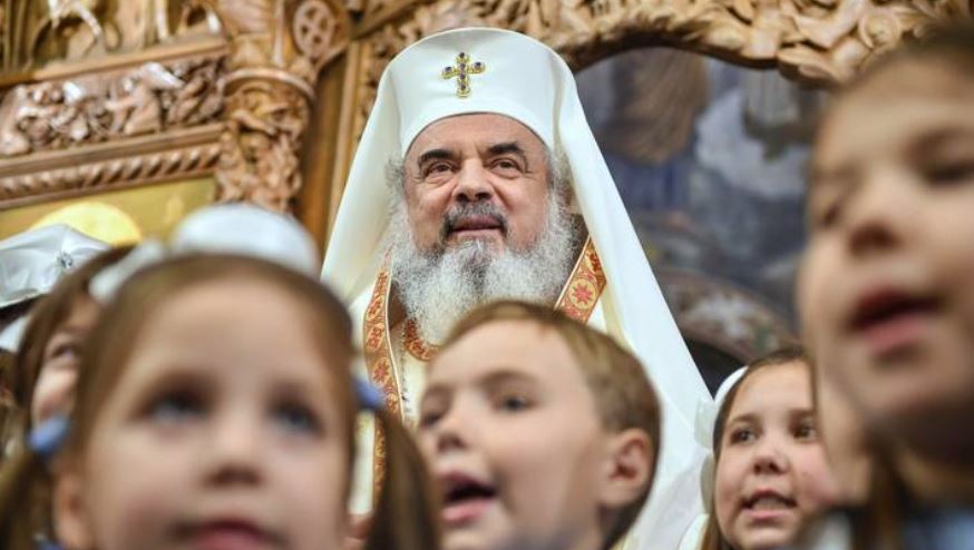 Πατριάρχης-Ρουμανίας:-Η-Εκκλησία-υπερασπίζεται-την-αξιοπρέπεια-της-οικογένειας-σε-μια-κοινωνία-που-βρίσκεται-σε-κρίση-αξιών