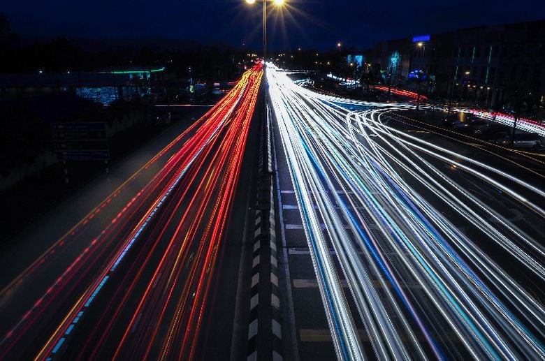 Ταυτοποιήθηκαν-οι-δύο-οδηγοί-μηχανών-που-έτρεχαν-με-πάνω-από-250-χλμ-ανά-ώρα-στην-Αττική-Οδό