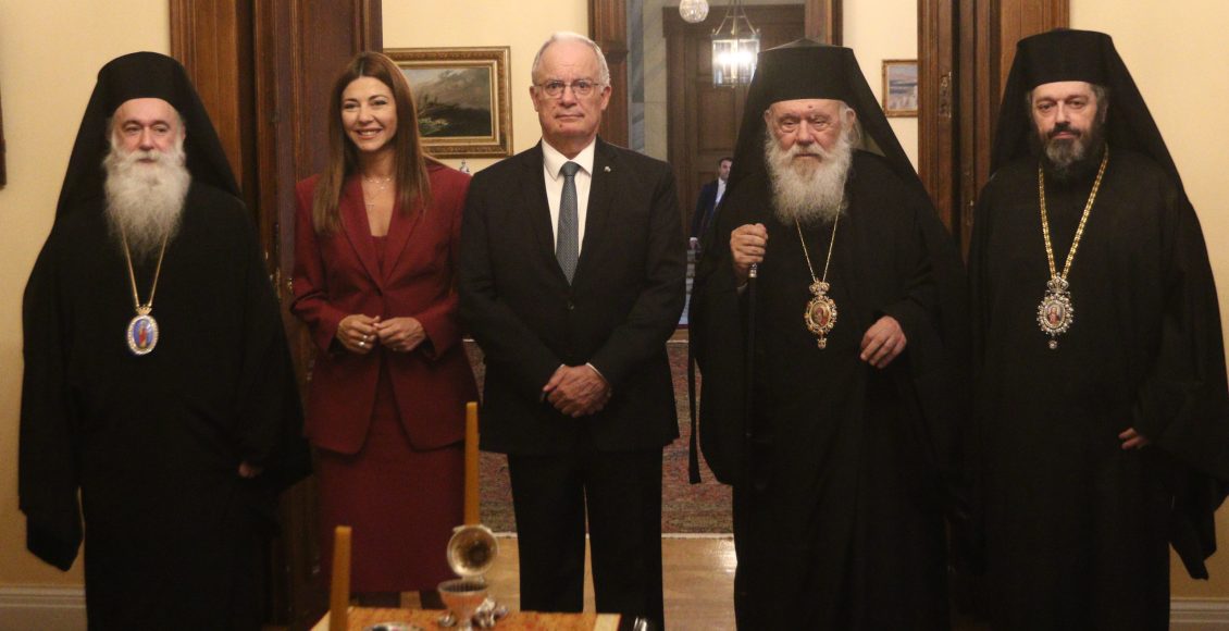 Οι-Διαβεβαιώσεις-στον-Πρόεδρο-της-Δημοκρατίας-των-Μητροπολιτών-Κονίτσης-και-Κορίνθου