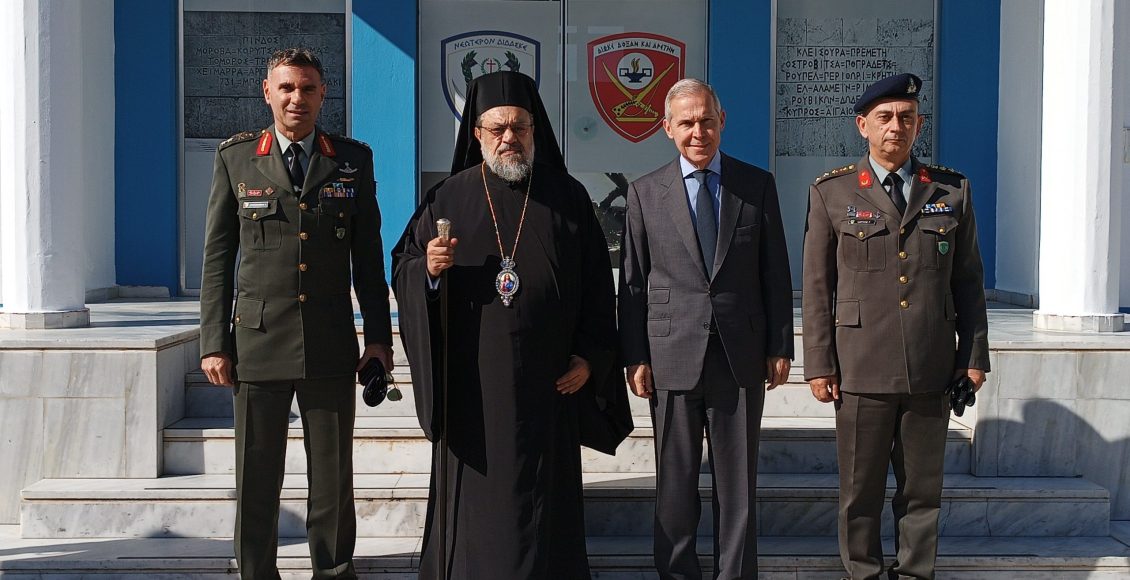 Τρισάγιο-από-τον-Μητροπολίτη-Μεσσηνίας-σε-πεσόντες-στρατιωτικούς