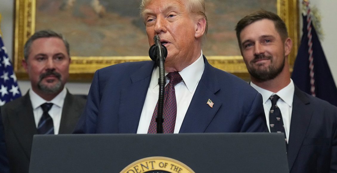 Πιθανή-εξαίρεση-της-Ουγγαρίας-από-τις-κυρώσεις-για-την-αγορά-ρωσικού-πετρελαίου,-προαναγγέλλει-ο -Τραμπ