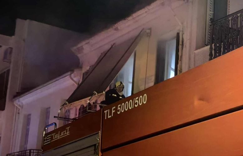 Ξέσπασε-φωτιά-σε-σπίτι-στην-Πάτρα-–-Απεγκλωβίστηκε-ηλικιωμένη-γυναίκα