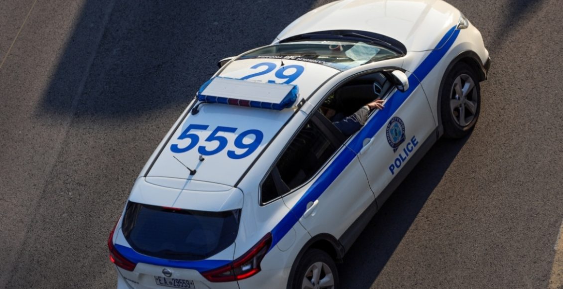 Πάτρα:-Σύλληψη-40χρονου-καθηγητή-για-πορνογραφία-ανηλίκων-–-Έδειξε-γυμνές-φωτογραφίες-των-παιδιών-του-σε-μαθήτρια-–-ertnews.gr