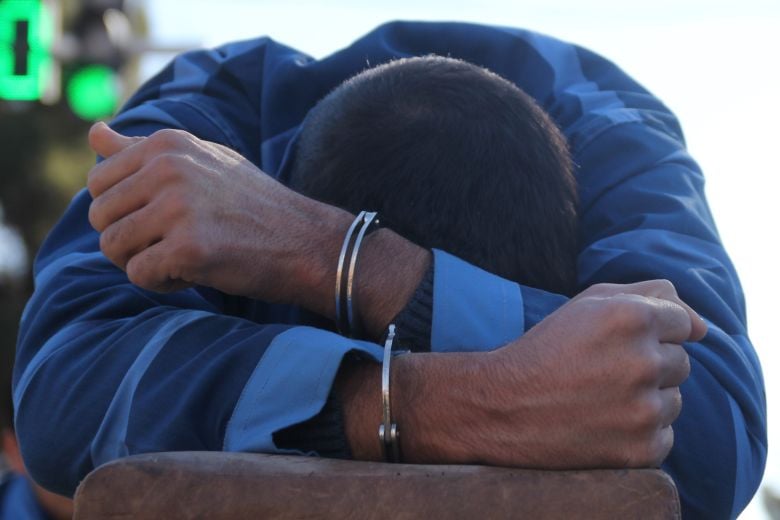 Σύλληψη-40χρονου-καθηγητή-για-πορνογραφία-ανηλίκων