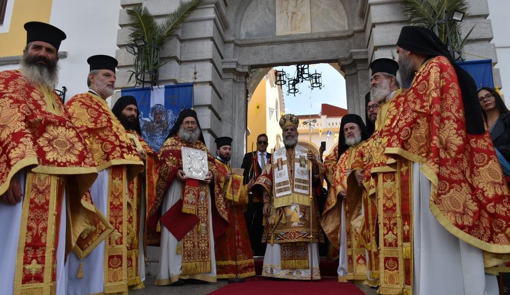 Λαμπρή-η-πανήγυρη-του-Αρχαγγέλου-Μιχαήλ-του-Πανορμίτη-της-Σύμης