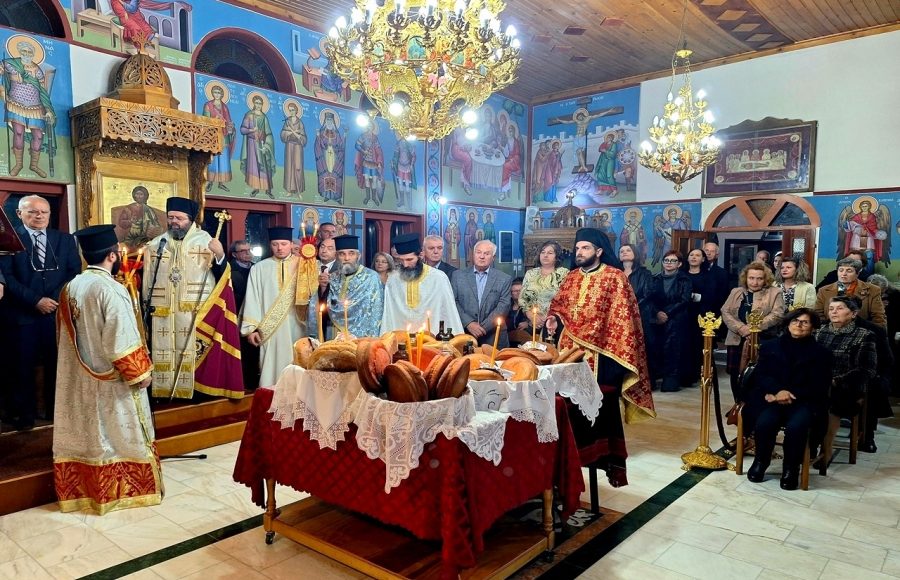 Η-εορτή-των-Παμμεγίστων-Ταξιαρχών-στη-Μητρόπολη-Μαρώνειας
