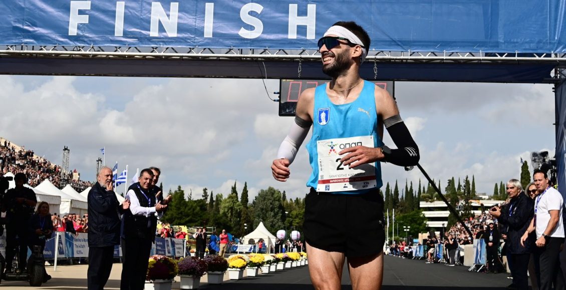 Ο-Παναγιώτης-Καραΐσκος,-νικητής-του-42ου-Αυθεντικού-Μαραθωνίου-–-Πρώτη-γυναίκα-η-Ματίνα-Νούλα-–-Αποθέωση-στο-Καλλιμάρμαρο