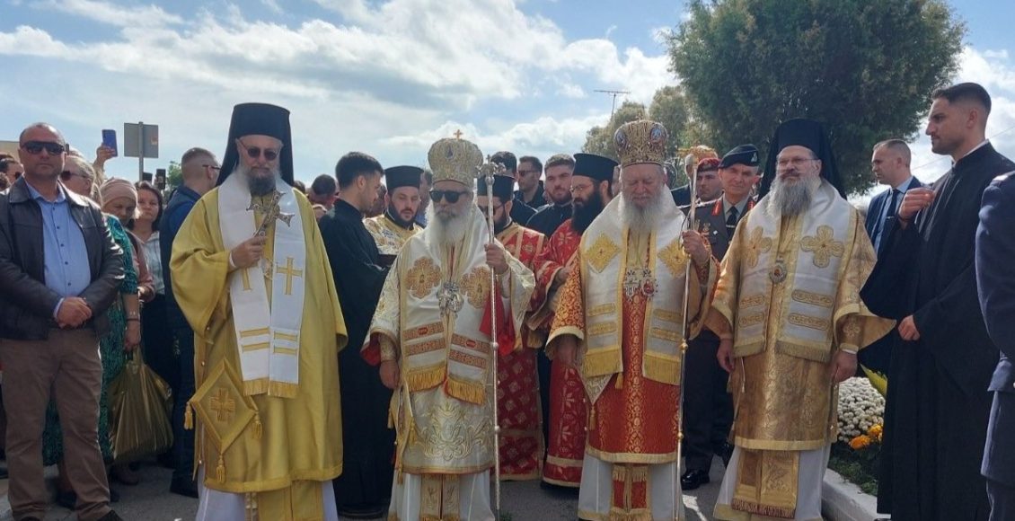 Με-λαμπρότητα-η-πανήγυρη-του-Αγίου-Νεκταρίου-στην-Αίγινα