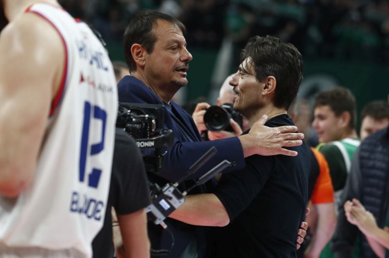 Ο-Δημήτρης-Γιαννακόπουλος-πήρε-θέση-υπέρ-του-Αταμάν:-«Όταν-ο-καθένας-ζήτησε-αυτά-που-ζήτησε,-τα-πήρε-εντός-δευτερολέπτων-καλό-θα-είναι-να-δείχνουν-και-εντός-παρκέ-την-αξία-τους»