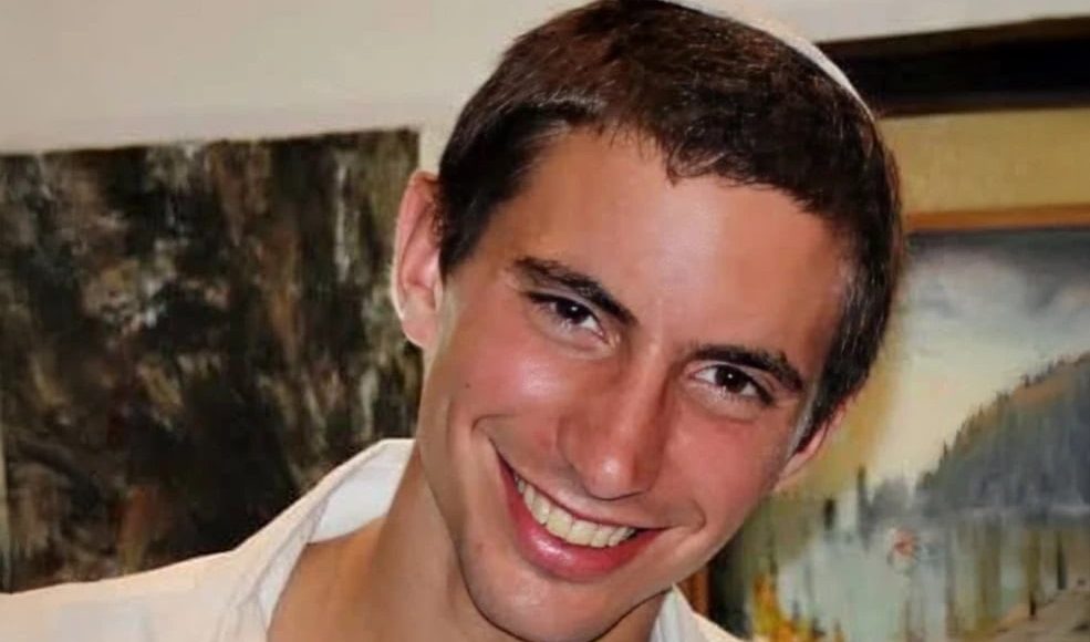 Το-Ισραήλ-παρέλαβε-το-λείψανο-του-υπολοχαγού-Γκόλντιν-που-είχε-σκοτωθεί-στη-Γάζα-το-2014