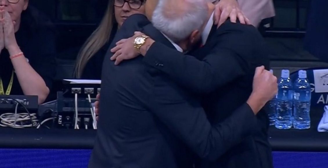 Η-ιστορική-αγκαλιά-Ομπράντοβιτς-–-Σπανούλη-μετά-από-15-χρόνια