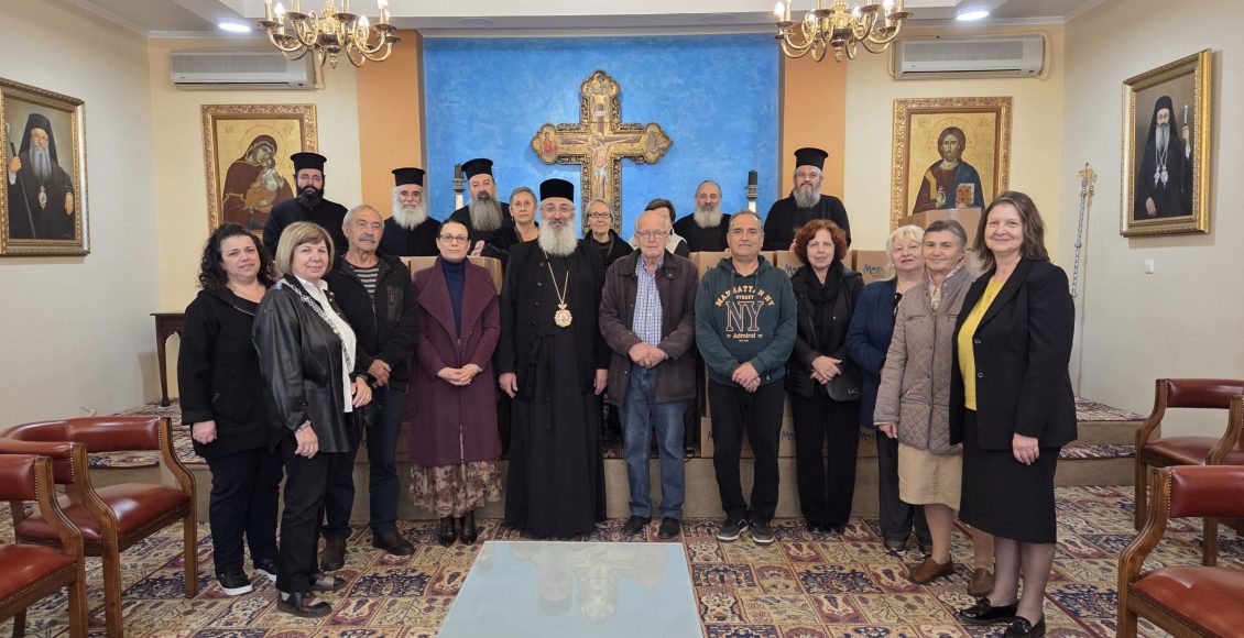 Διανομή-τροφίμων-σε-οικογένειες-από-την-Ιερά-Μητρόπολη-Αλεξανδρουπόλεως