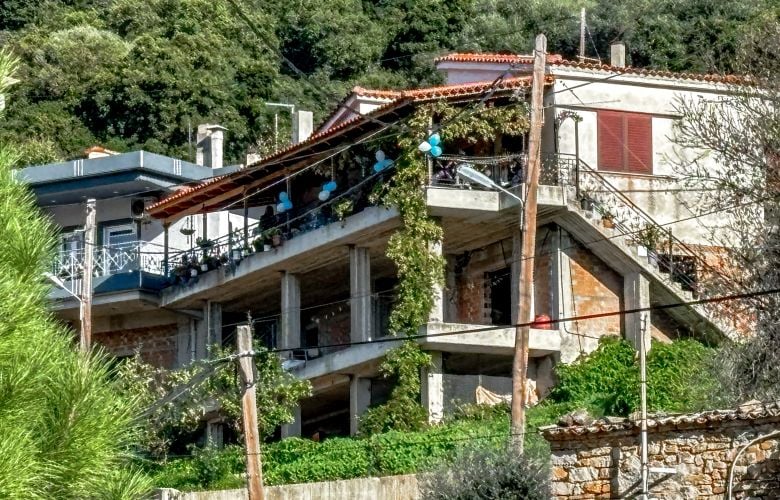 Τραγωδία-στην-Αχαΐα-με-τρίχρονο-αγόρι:-Αφέθηκε-ελεύθερος-ο-25χρονος-θείος-που-κατηγορείται-για-ανθρωποκτονία-από-αμέλεια