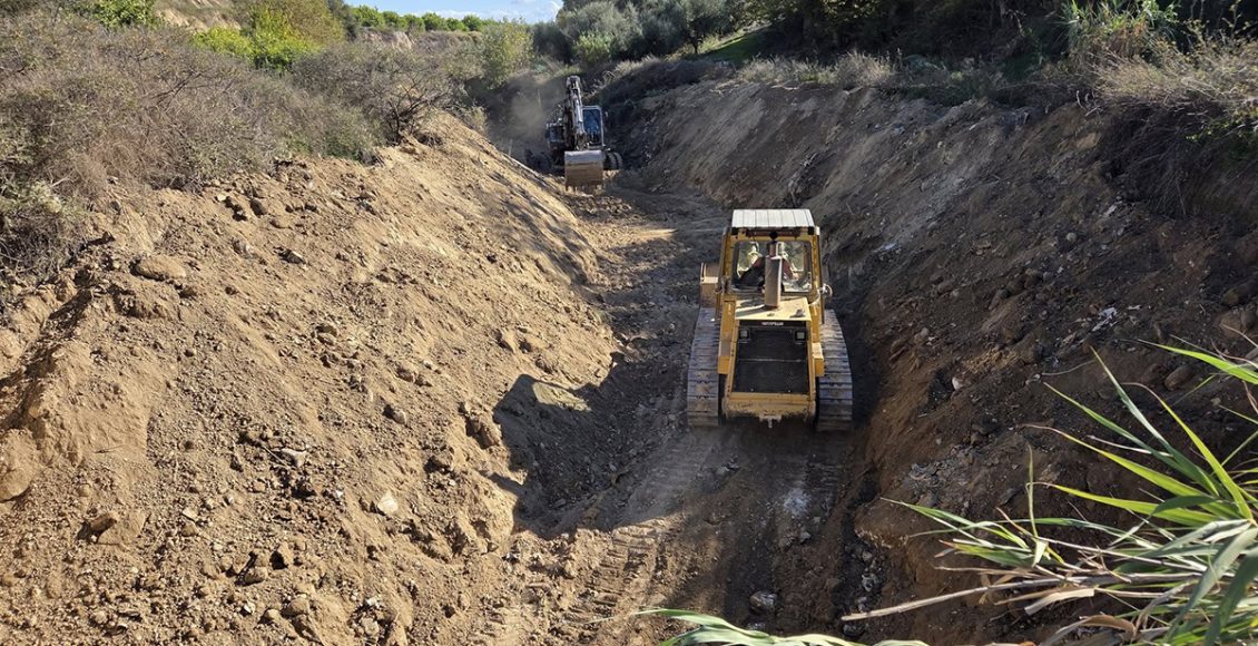 Καθαρισμός-του-Ελλισώνα-–-Συνεχείς-παρεμβάσεις-από-την-Περιφέρεια-Πελοποννήσου-–-Περιφέρεια-Πελοποννήσου