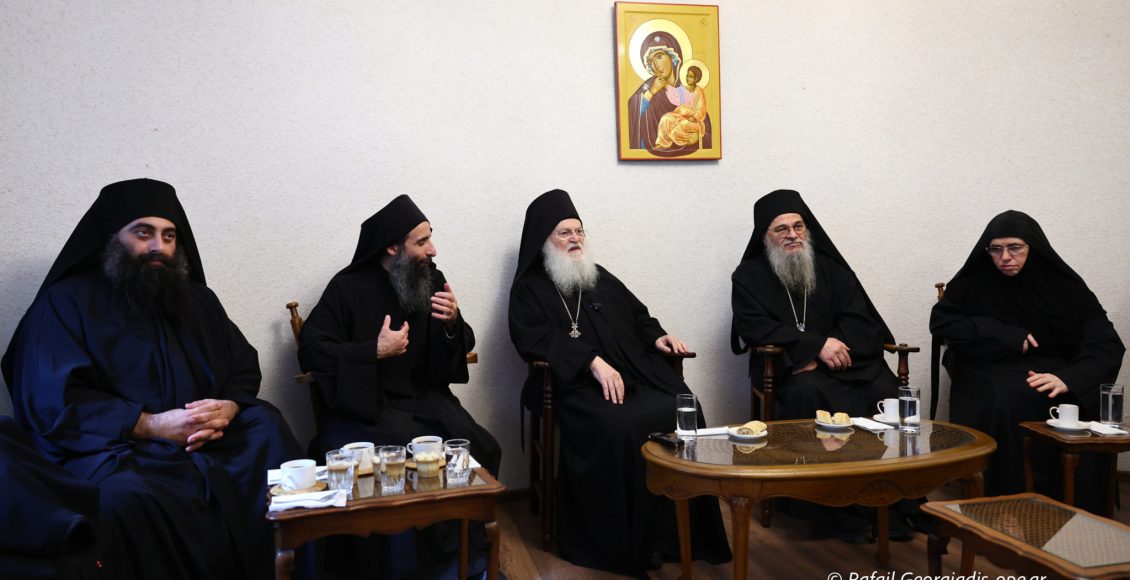 Ομιλία-Γέροντος-Εφραίμ-σε-σύναξη-αδελφών-στην-Ιερά-Μονή-Αγίας-Θέκλας-“Καλαμόνι”