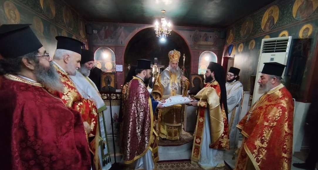 Όρθρος-και-Θεία-Λειτουργία-στον-πανηγυρίζοντα-ΙΝ.-Αγίου-Μηνά-Καρδίτσης