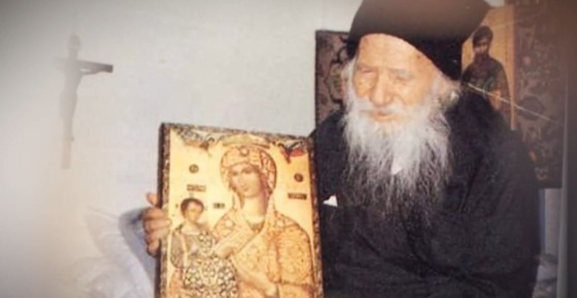 «Η-σταλαγματιά-της-αγάπης-του-Θεού»:-Ντοκιμαντέρ-για-τον-Άγιο-Πορφύριο-(ΒΙΝΤΕΟ)