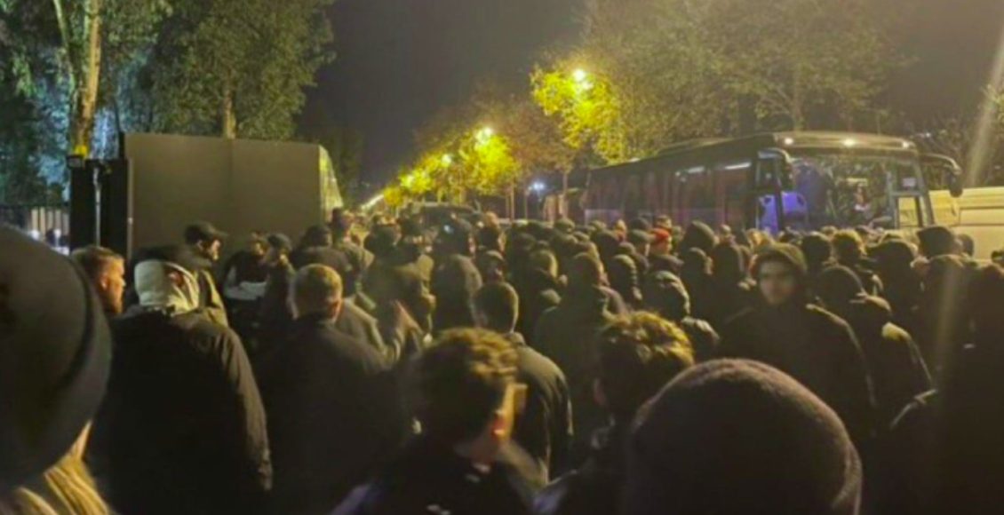 Έπεσε-ξύλο-στη-Νις:-Οπαδοί-επιτέθηκαν-στους-παίκτες,-προς-παραίτηση-ο-προπονητής