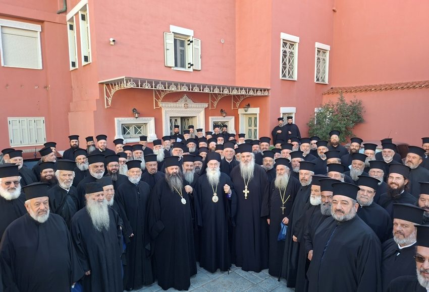 Α’-Ιερατική-Σύναξη-του-Μητροπολίτη-Κορίνθου-Παύλου