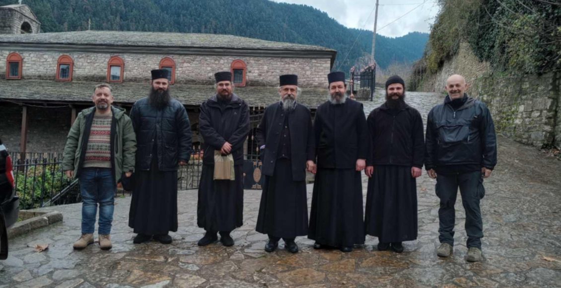 Το-ραδιόφωνο-της-Πεμπτουσίας-σε-ζωντανή-σύνδεση-με-τα-απομακρυσμένα-χωριά-της-Ευρυτανίας-(ΗΧΗΤΙΚΟ)