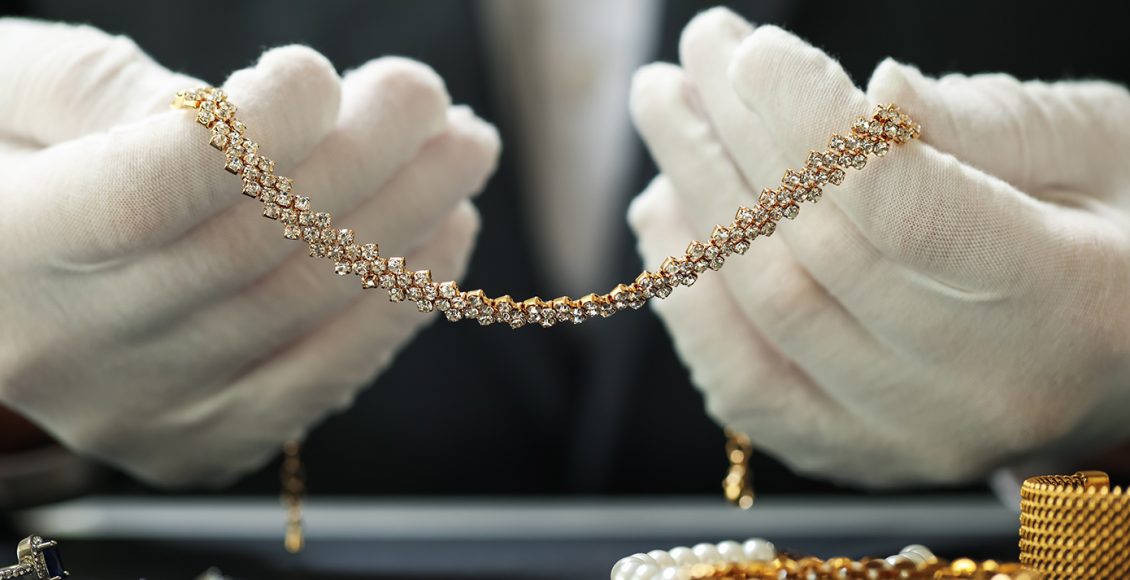 Ένοπλοι-εισέβαλαν-σε-κοσμηματοπωλείο-στην-Πάργα-και-άρπαξαν-αντικείμενα-μεγάλης-αξίας