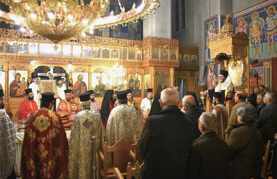 Εορτή-της-Αγίας-Μεγαλομάρτυρος-Βαρβάρας-στην-Ιερά-Μητρόπολη-Μαρωνείας