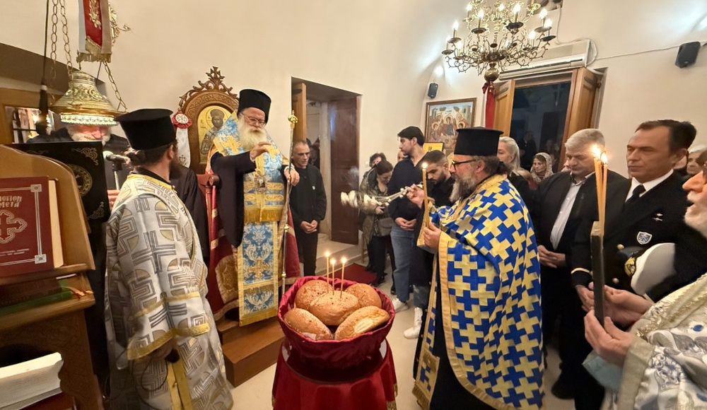 Ο-Αρχιερατικός-Εσπερινός-Αγίου-Νικολάου-στον-φερώνυμο-μεταβυζαντινό-Ιερό-Ναό-Κάτω-Μεράς-Ιεράπετρας