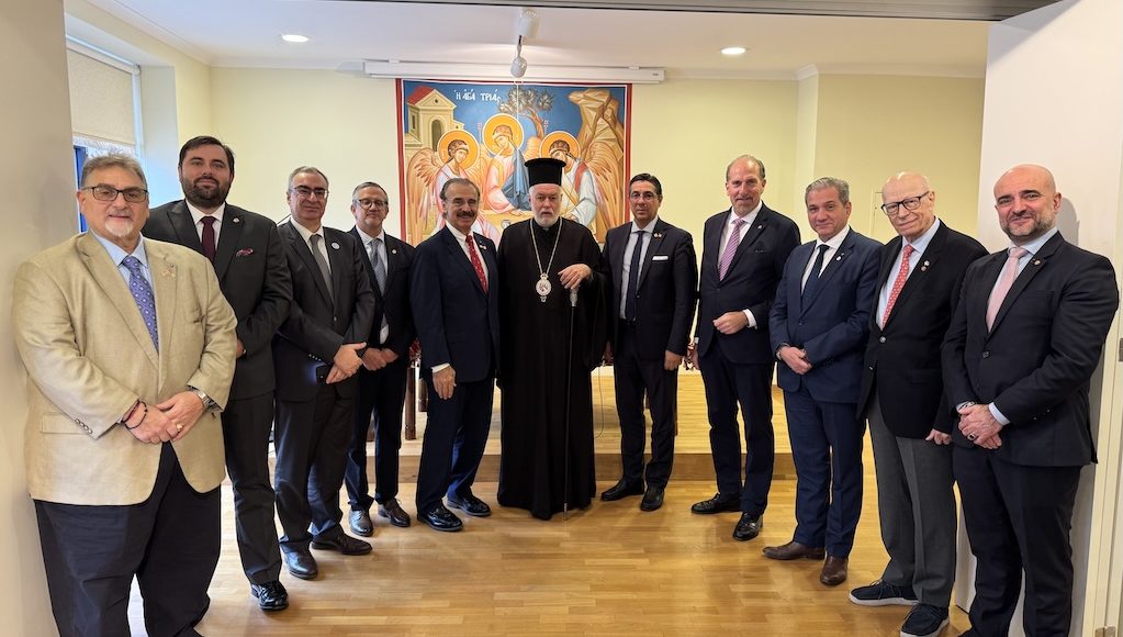 Ανώτερα-μέλη-της-ahepa-στον-Μητροπολίτη-Βελγίου