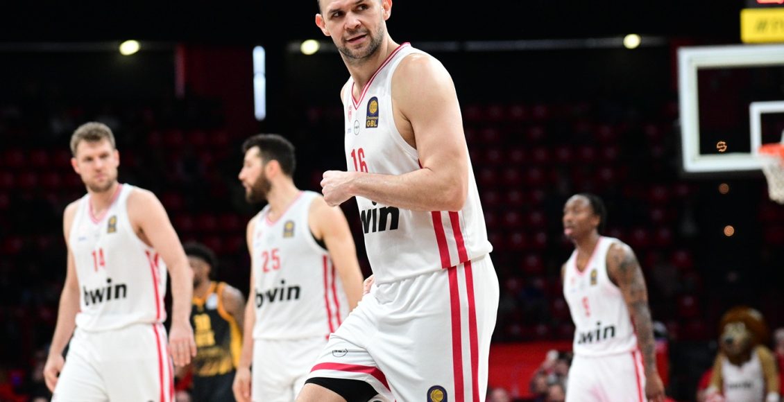 aσταμάτητος-o-Ολυμπιακός-με-9/9-στην-gbl-και-100άρα-επί-της-ΑΕΚ,-σε-ρυθμό-ρελαντί