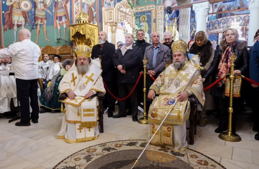 Σερρών-Θεολόγος-από-το-Βουκουρέστι:-Τα-σύνορα-ή-γλώσσα-μπορεί-να-χωρίζουν-του-λαούς,-αλλά-η-πίστη-στον-Χριστό-μας-ενώνει