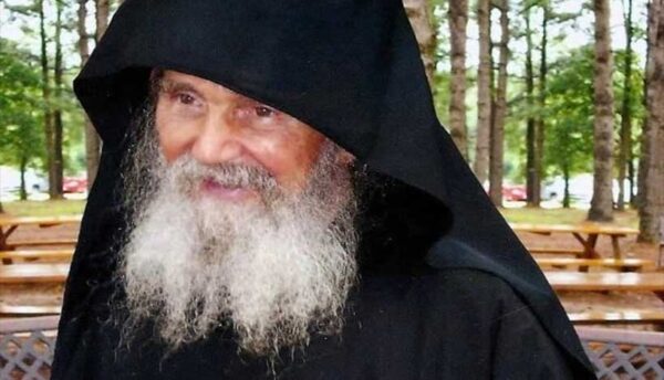 ΑΦΙΕΡΩΜΑ:-Έξι-έτη-από-την-κοίμηση-του-Γέροντα-Εφραίμ-της-Αριζόνας