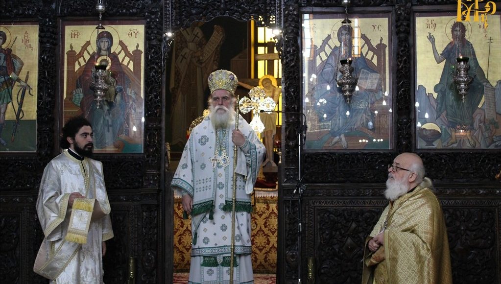 Άρτης-Καλλίνικος:-“Αναλαμβάνει-ο-Θεός-τις-ανάγκες,-όσων-εκκλησιάζονται”