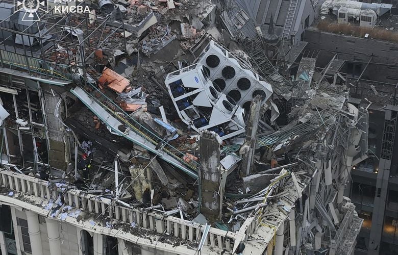 Το-μισό-Κίεβο-αντιμετωπίζει-διακοπές-ρεύματος-από-τις-ρωσικές-επιθέσεις