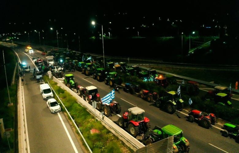 Αποκλεισμένος-από-τους-αγρότες-ο-αυτοκινητόδρομος-Πατρών-Πύργου