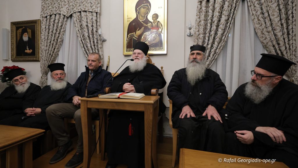 Γέρων-Εφραίμ-Βατοπαιδινός:-«Ἐν-τῷ-φωτί-Σου-ὀψόμεθα-φῶς»