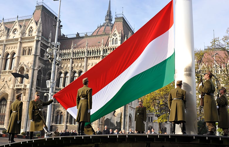 «Δεν-θα-δεχτούμε-ούτε-έναν-μετανάστη»,-επιμένει-η-κυβέρνηση-της-Ουγγαρίας