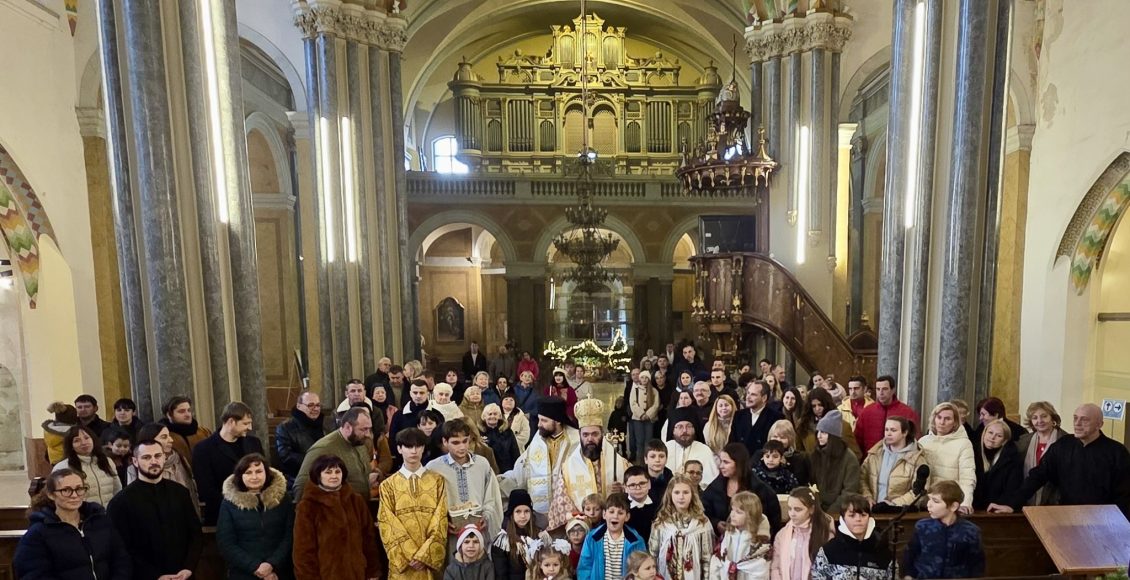 o-Μητροπολίτης-Αυστρίας-στην-Ουκρανόφωνη-Ενορία-του-Ευαγγελισμού-της-Θεοτόκου-Βουδαπέστης