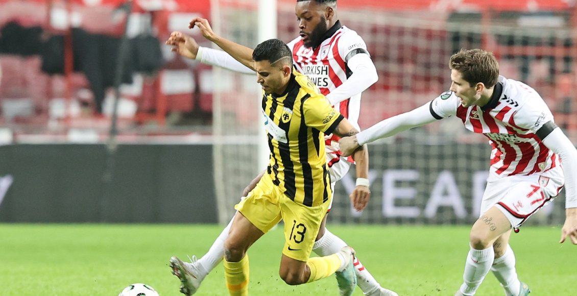 Σάμσουνσπορ-–-ΑΕΚ:-1-0-στο-4′-με-αυτογκόλ-του-Μουκουντί