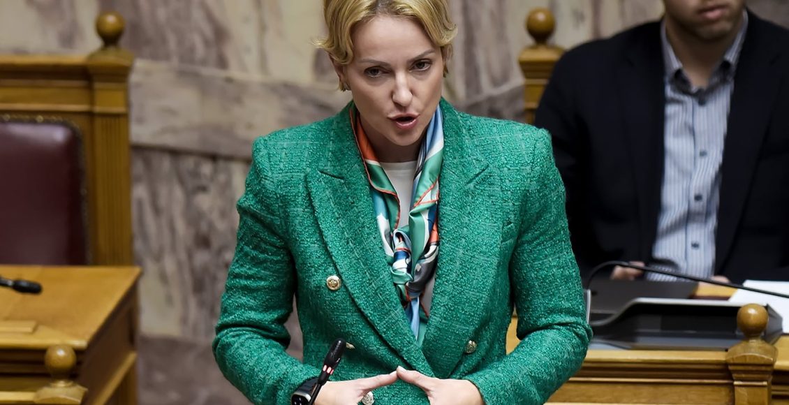 Σδούκου:-Το-ΠΑΣΟΚ-λούζεται-τον-συλληφθέντα-κουμπάρο-του-κ.-Ανδρουλάκη