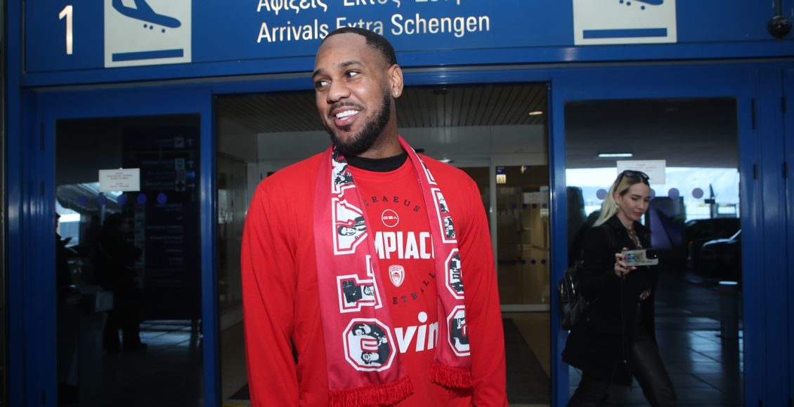 Ήρθε-για-τον-Ολυμπιακό-και-μπαίνει-στη-«διαβολοβδομάδα»-ο-Μόντε-Μόρις-–-«Ο-Μπαρτζώκας-μου-είπε-να-κάνω-το-παιχνίδι-μου»