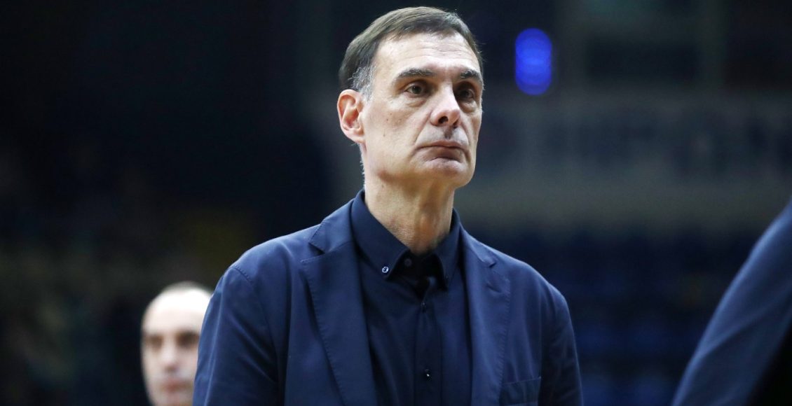 Μπαρτζώκας:-Μου-προκαλεί-αηδία-το-ότι-με-έβρισε-χυδαία-ένας-μεγάλος-κύριος-που-είχε-δίπλα-του-παιδάκια