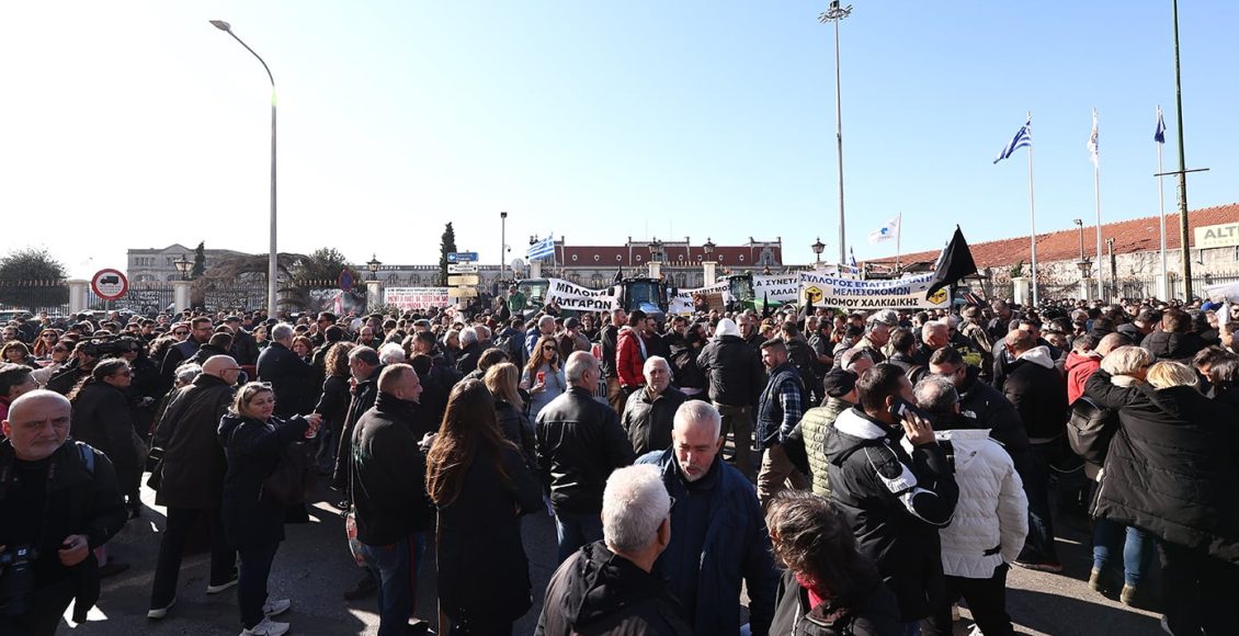 Αμετακίνητα-τα-αγροτικά-μπλόκα-–-Αυτά-είναι-όλα-τα-αιτήματα-των-αγροτών,-κτηνοτρόφων-και-μελισσοκόμων-προς-την-κυβέρνηση